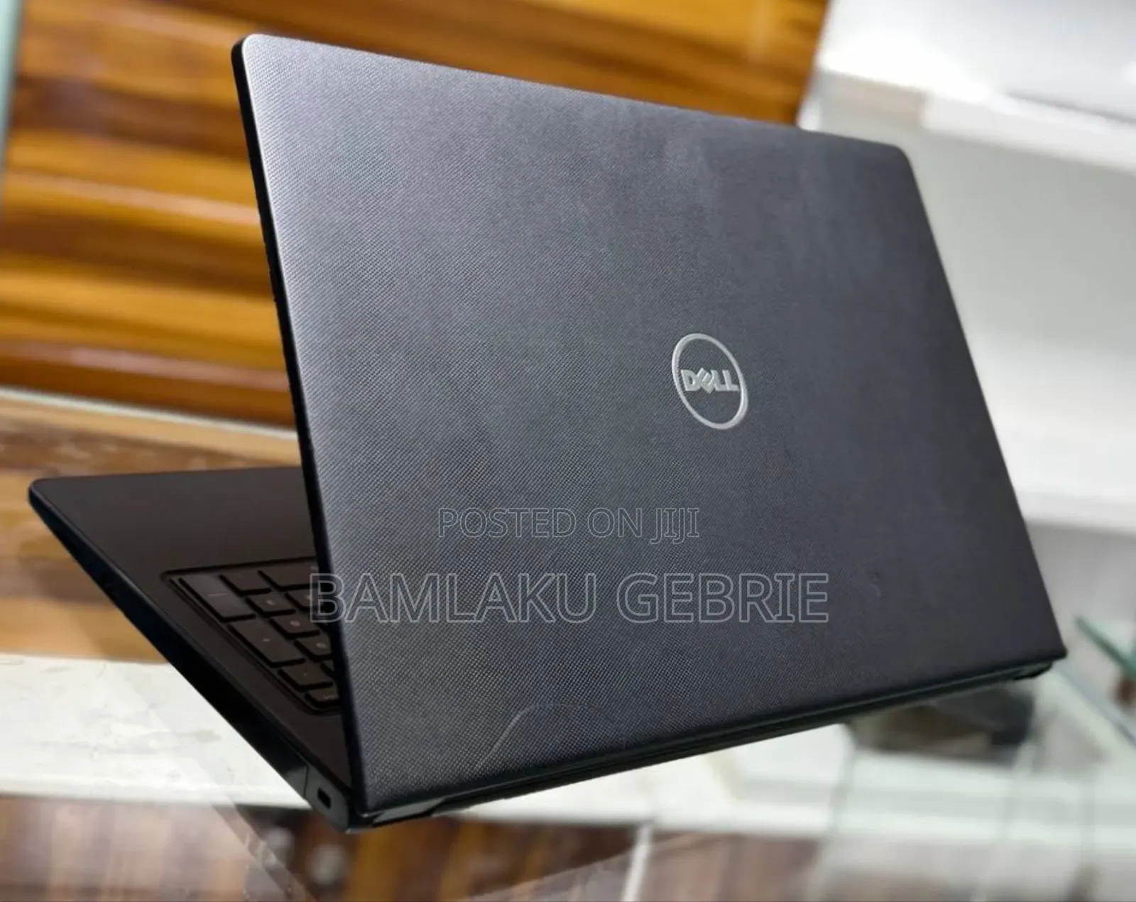 New Laptop Dell Vostro DVCI309 8GB Intel Core I3 SSD 500GB