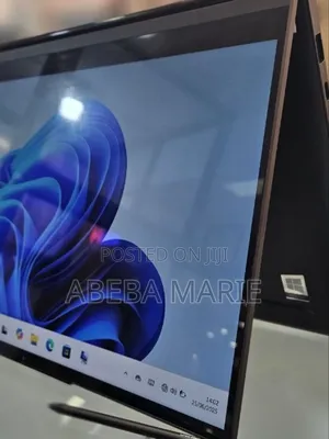 Photo - New Laptop Lenovo Yoga 9i 16GB Intel Core I7 SSD 512GB