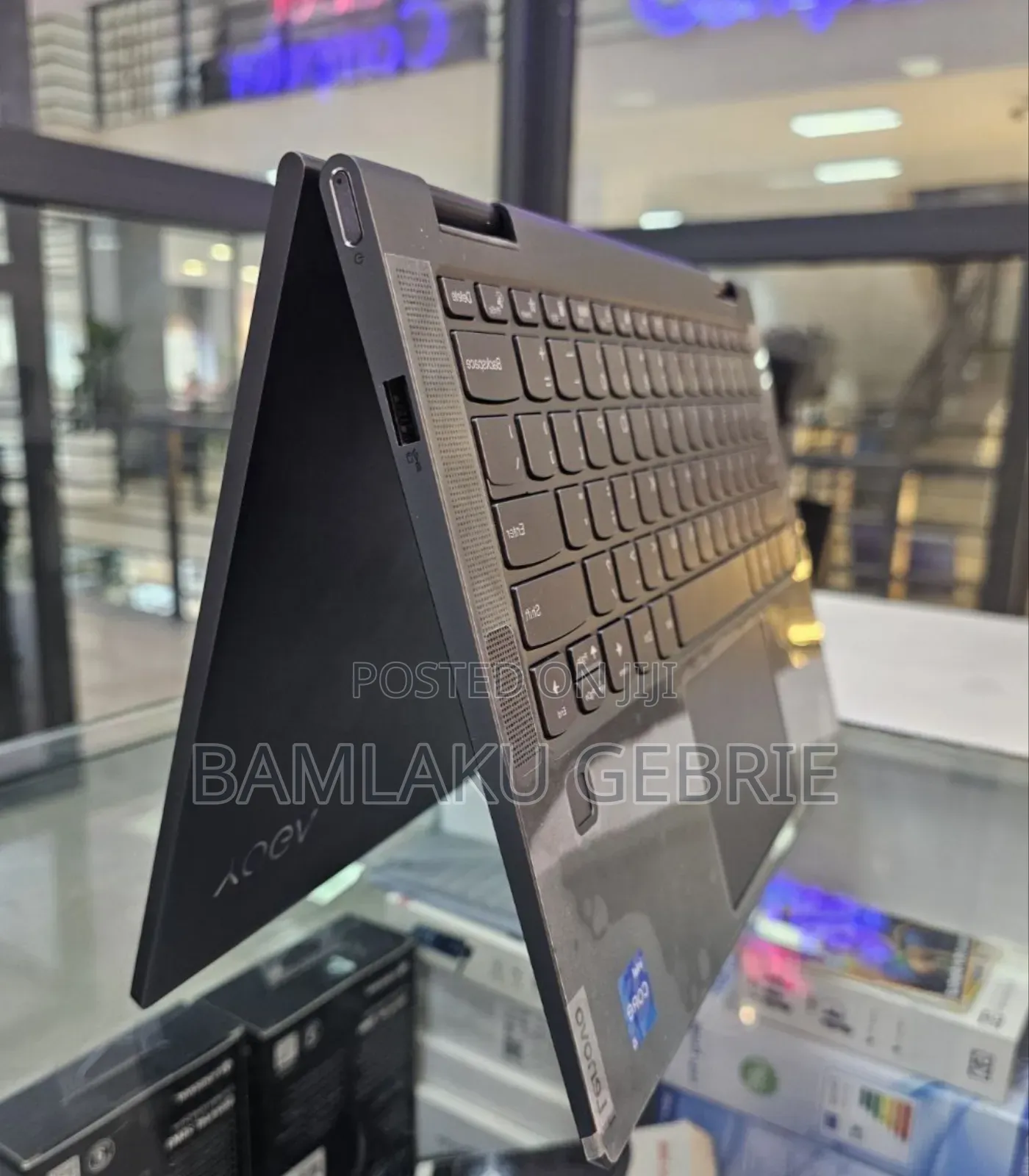 New Laptop Lenovo Yoga 7i 8GB Intel Core I5 SSD 512GB
