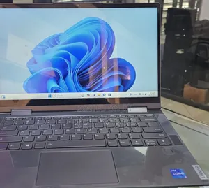 Photo - New Laptop Lenovo Yoga 700 8GB Intel Core I5 SSD 512GB