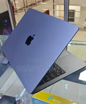 New Laptop Apple MacBook Air 2022 M2 8GB Apple M2 SSD 512GB