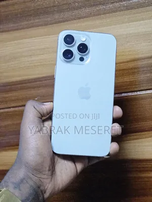 New Apple iPhone 15 Pro Max 256 GB Silver