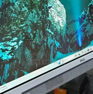 Photo - New Dell Inspiron 27 All-in-One 12GB Intel Core I7 SSD 512GB