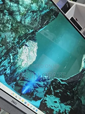 New Dell Inspiron 27 All-in-One 12GB Intel Core I7 SSD 512GB