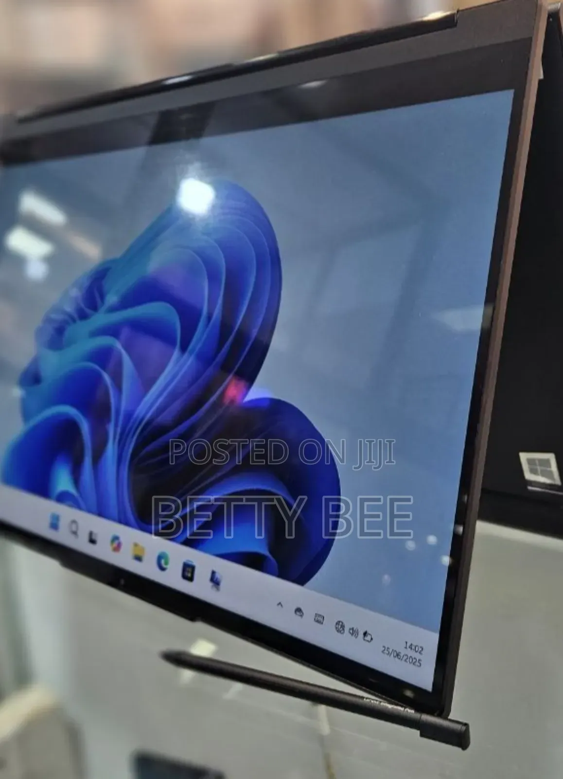 New Laptop Lenovo Yoga 9i 16GB Intel Core I7 SSD 512GB