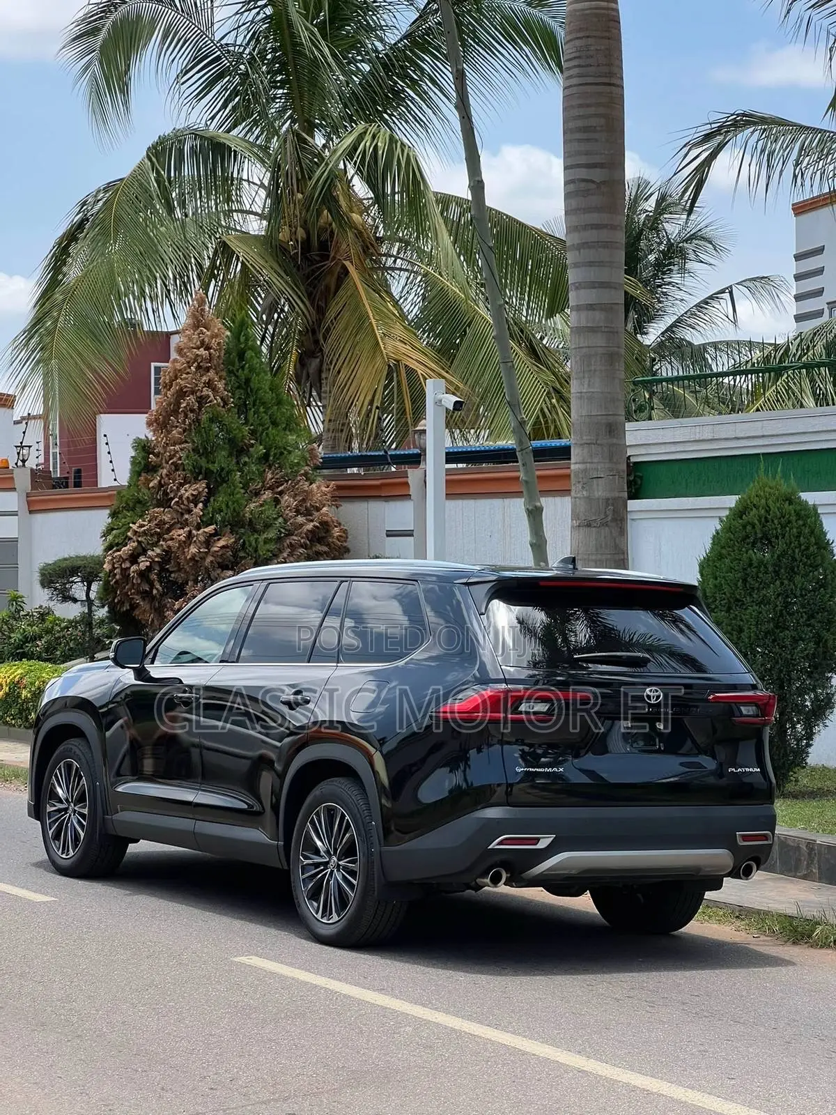 New Toyota Grand Highlander Hybrid 2025 Black
