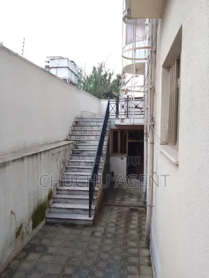 B+G+2 Luxury House Rent