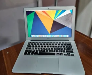 New Laptop Apple MacBook Pro M1 8GB Intel Core I5 SSD 256GB
