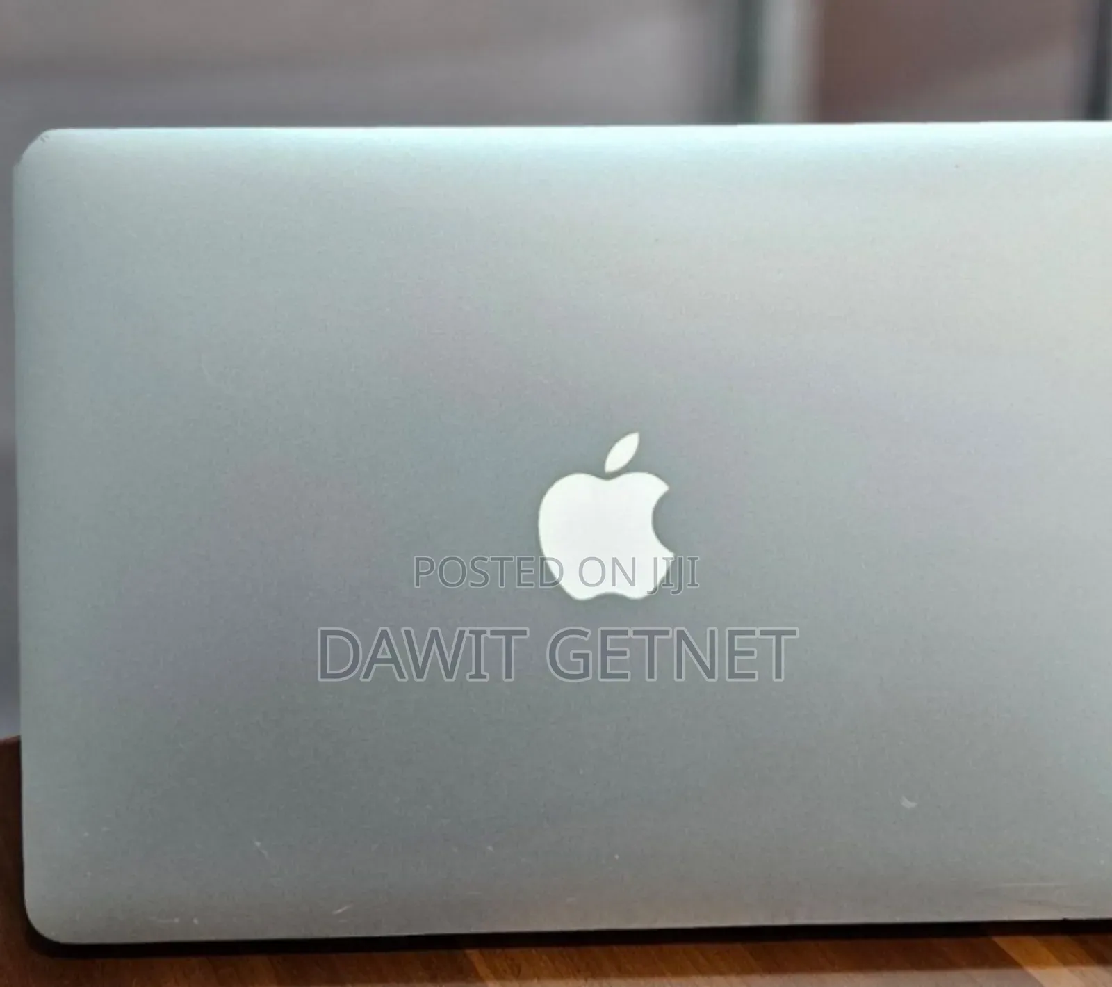 New Laptop Apple MacBook Pro M1 8GB Intel Core I5 SSD 256GB