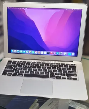 New Laptop Apple MacBook Pro 2017 8GB Intel Core I5 SSD 256GB