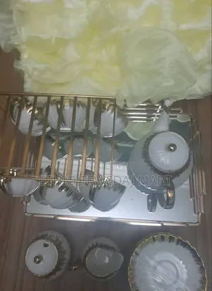 Luxury Ceramic Tea Set With a Premium Finish,For Serving Tea or Coffee