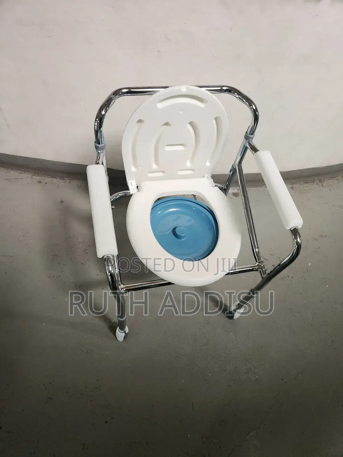 Toilet Chair奔波commode Medical Chair麩羅poty Chair轟隆commode Chair New