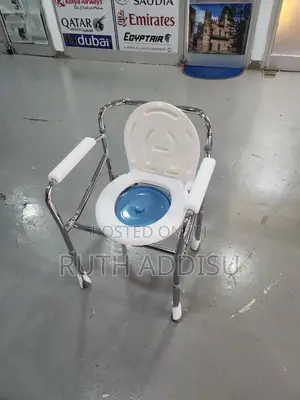 Photo - Commode Chair使用toilet Chair俠客commode Chair食材commode Chair段的poty Chair