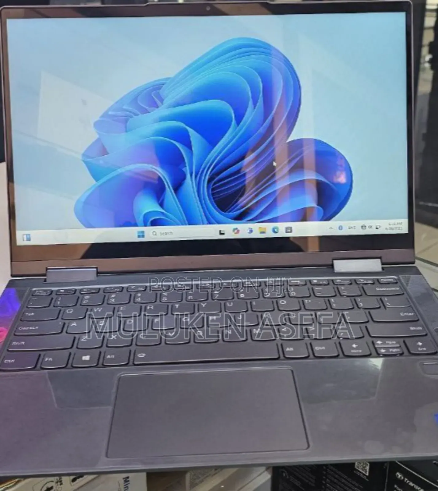 New Laptop Lenovo Yoga 7i 8GB Intel Core I5 SSD 512GB