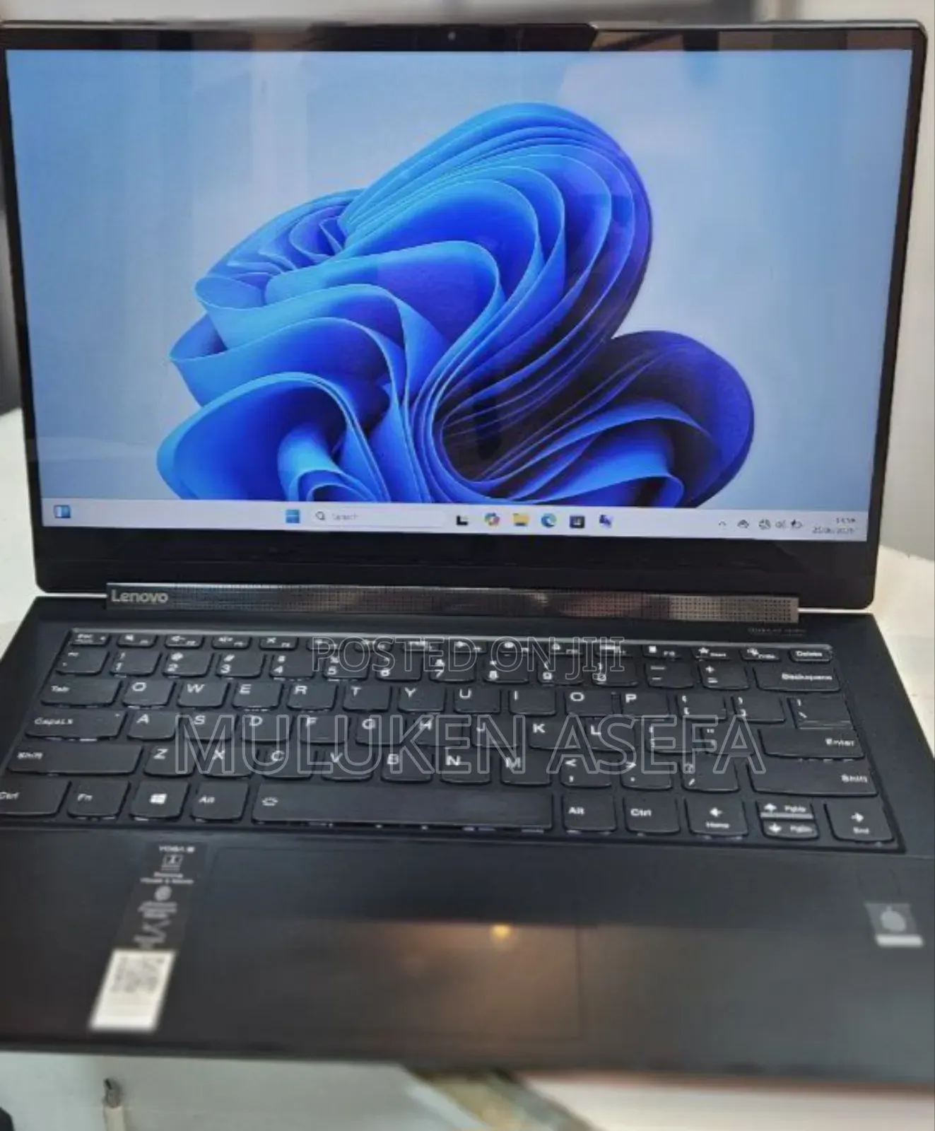 New Laptop Lenovo Yoga 9i 16GB Intel Core I7 SSD 512GB