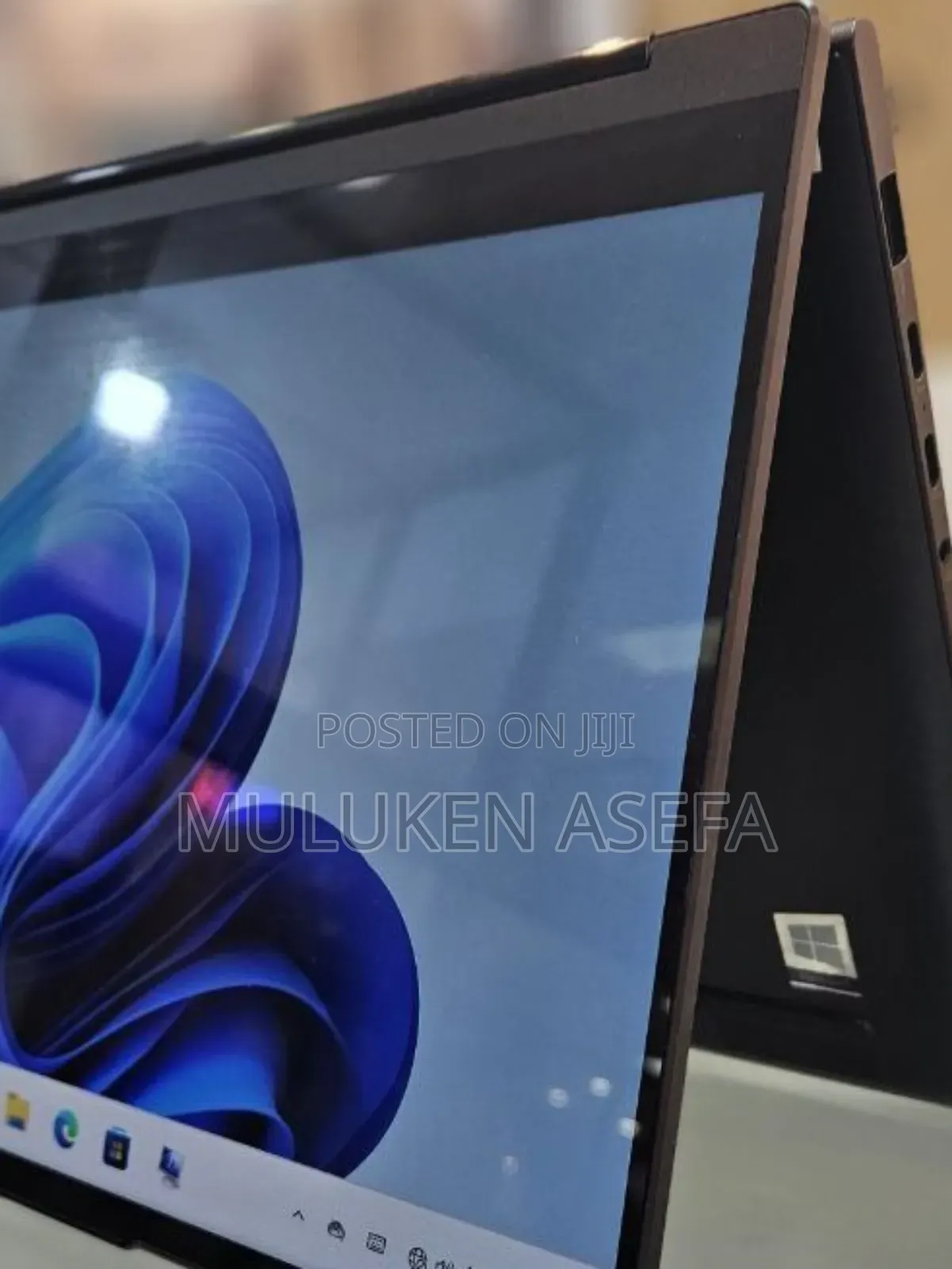 New Laptop Lenovo Yoga 9i 16GB Intel Core I7 SSD 512GB