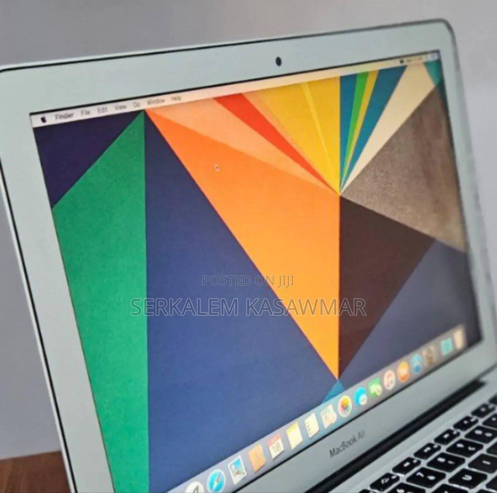 New Laptop Apple MacBook Air 2015 8GB Intel Core i5 SSD 256GB