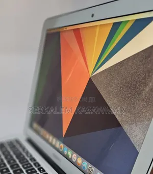 New Laptop Apple MacBook Air 2015 8GB Intel Core i5 SSD 256GB