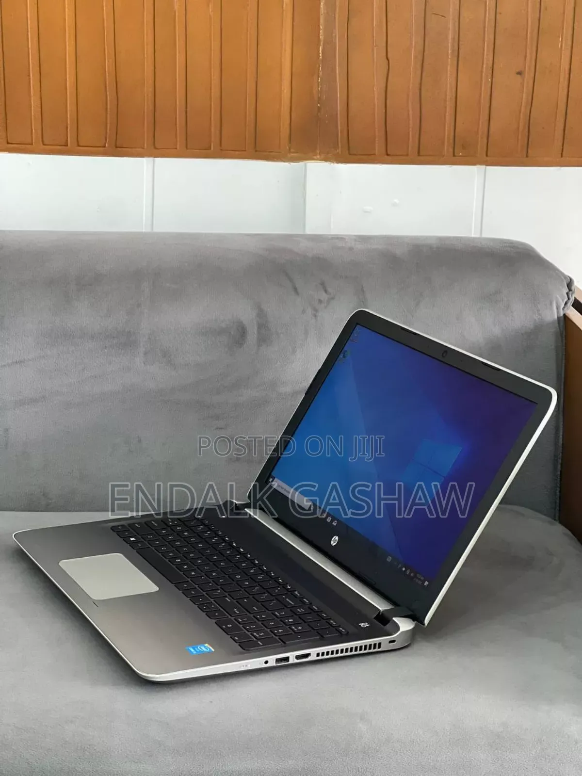 New Laptop HP Pavilion 15 8GB Intel Core I5 HDD 1T