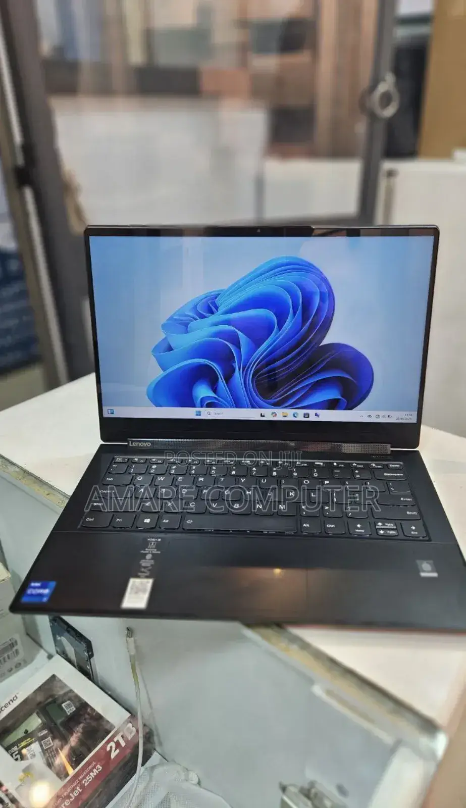 New Laptop Lenovo Yoga 9i 16GB Intel Core I7 SSD 512GB