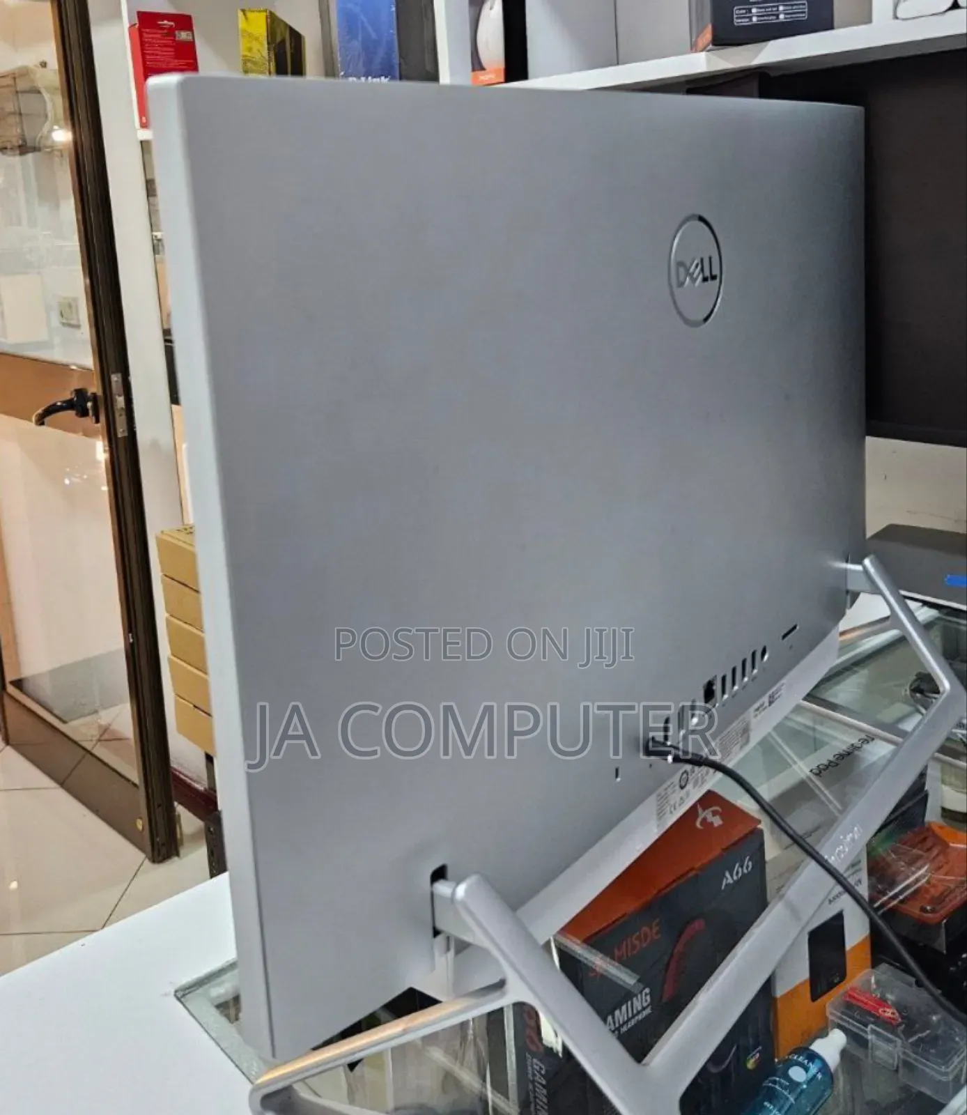 New Dell Inspiron 27 All-in-One 12GB Intel Core I7 SSD 512GB