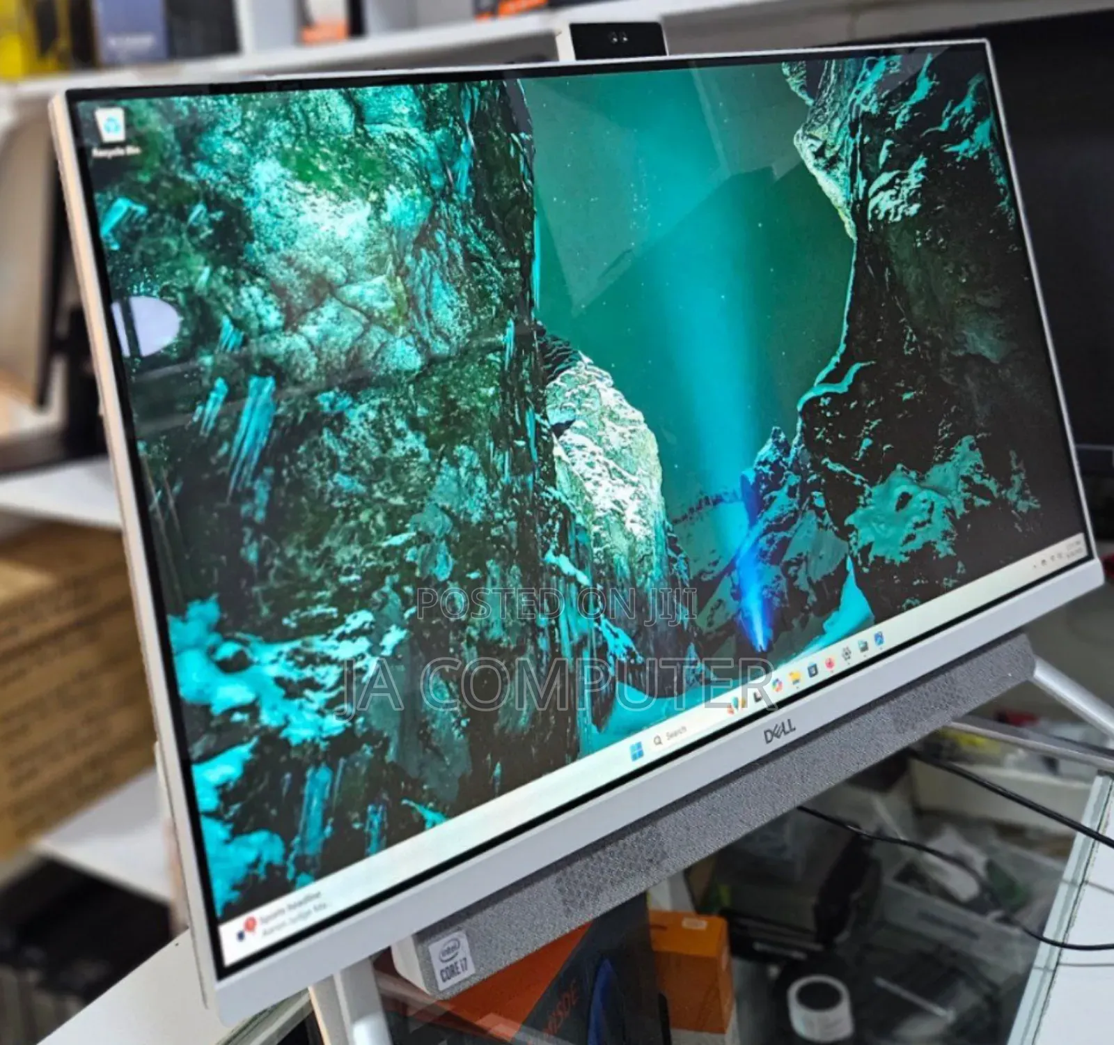 New Dell Inspiron 27 All-in-One 12GB Intel Core I7 SSD 512GB