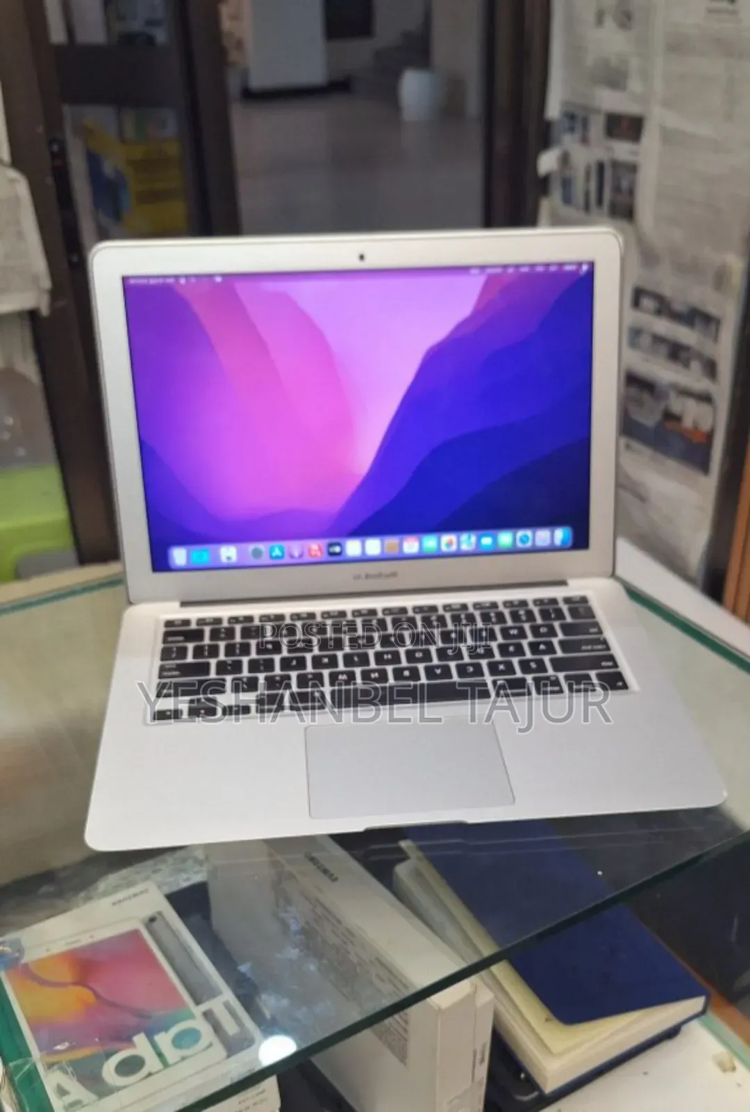 New Laptop Apple MacBook Air 2017 8GB Intel Core I5 SSD 256GB