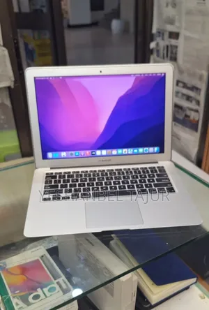 Photo - New Laptop Apple MacBook Air 2017 8GB Intel Core I5 SSD 256GB
