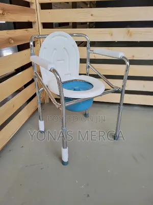 Photo - Commode+Toilet Chair灾訊bath+Shower Wheelchair盔∝Toilet+Potty Chair₱嗎popo