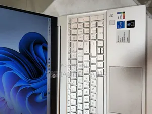 New Laptop HP Pavilion 15 8GB Intel Core I5 SSD 512GB