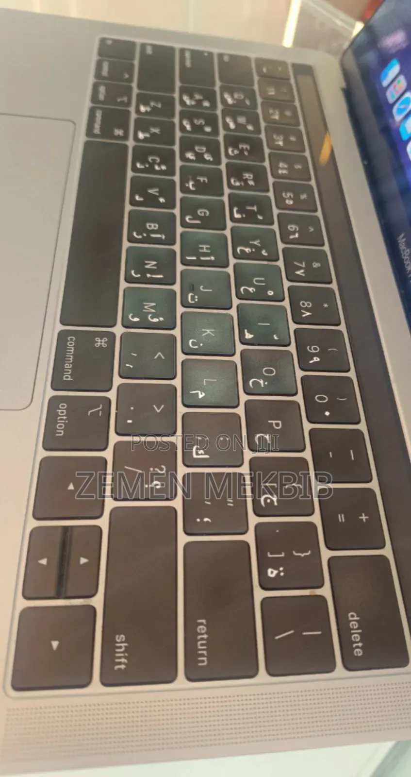 New Laptop Apple MacBook 8GB Intel Core I5 SSD 256GB