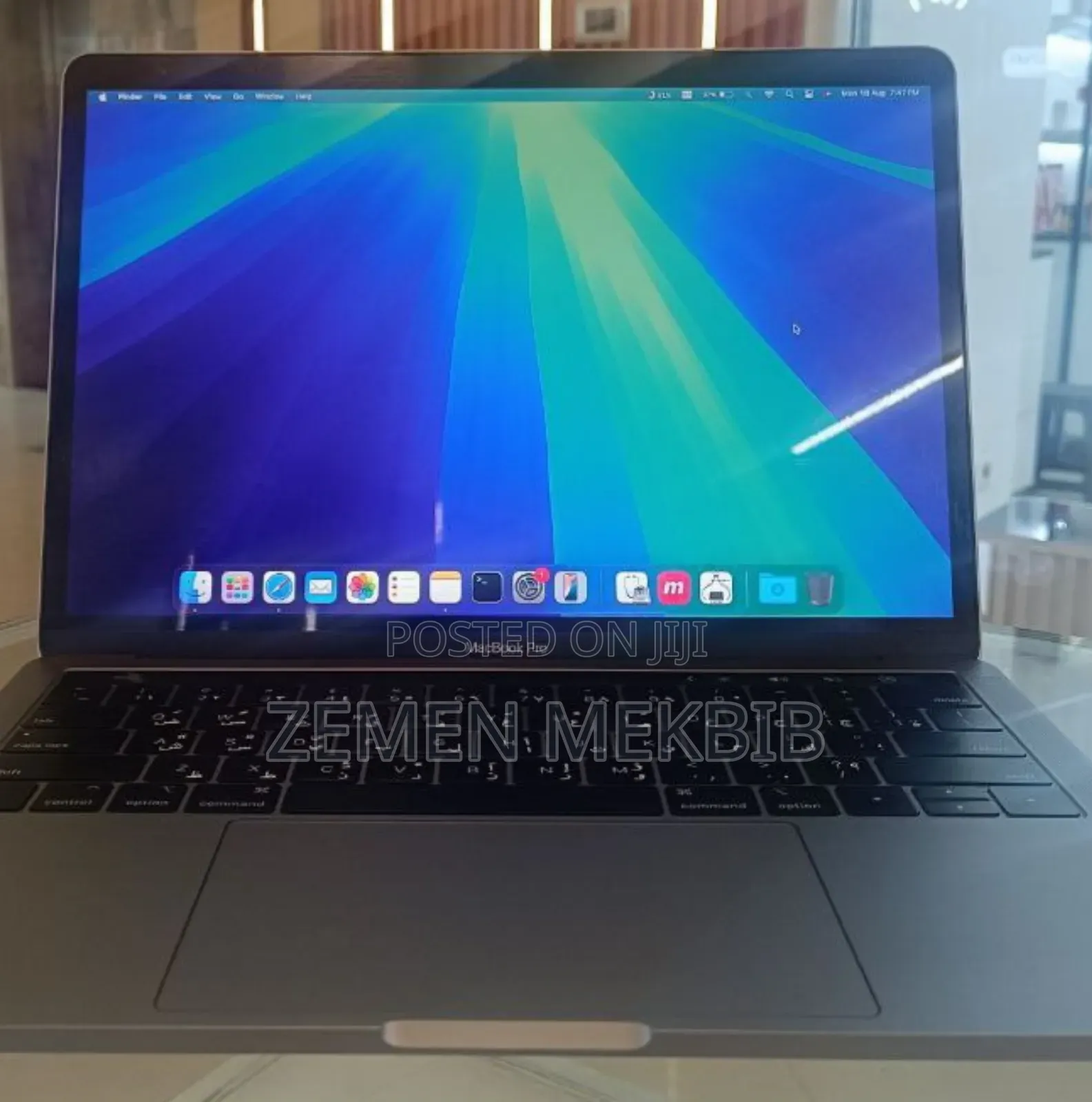 New Laptop Apple MacBook 8GB Intel Core I5 SSD 256GB