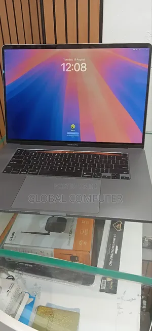 New Laptop Apple MacBook Pro M1 32GB Apple M1 Pro SSD 512GB