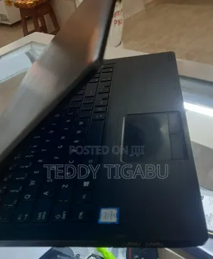 New Laptop Toshiba 4GB Intel Core I5 HDD 1T