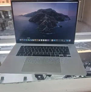 Photo - New Laptop Apple MacBook Pro 2019 16GB Intel Core I7 SSD 512GB