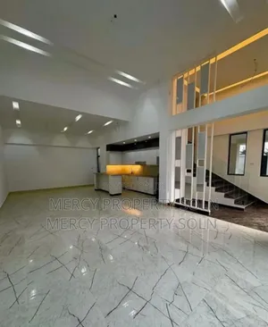 8bdrm House in Bole for sale