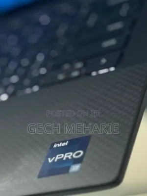 New Laptop Dell Precision 15 3520 32GB Intel Core I7 SSD 1T