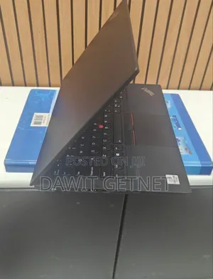 New Laptop Lenovo ThinkPad T14s G4 16GB Intel Core i7 SSD 512GB