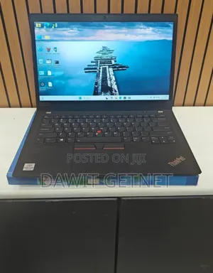 New Laptop Lenovo ThinkPad T14s G4 16GB Intel Core i7 SSD 512GB
