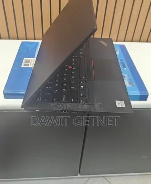 New Laptop Lenovo ThinkPad T14s G4 16GB Intel Core i7 SSD 512GB