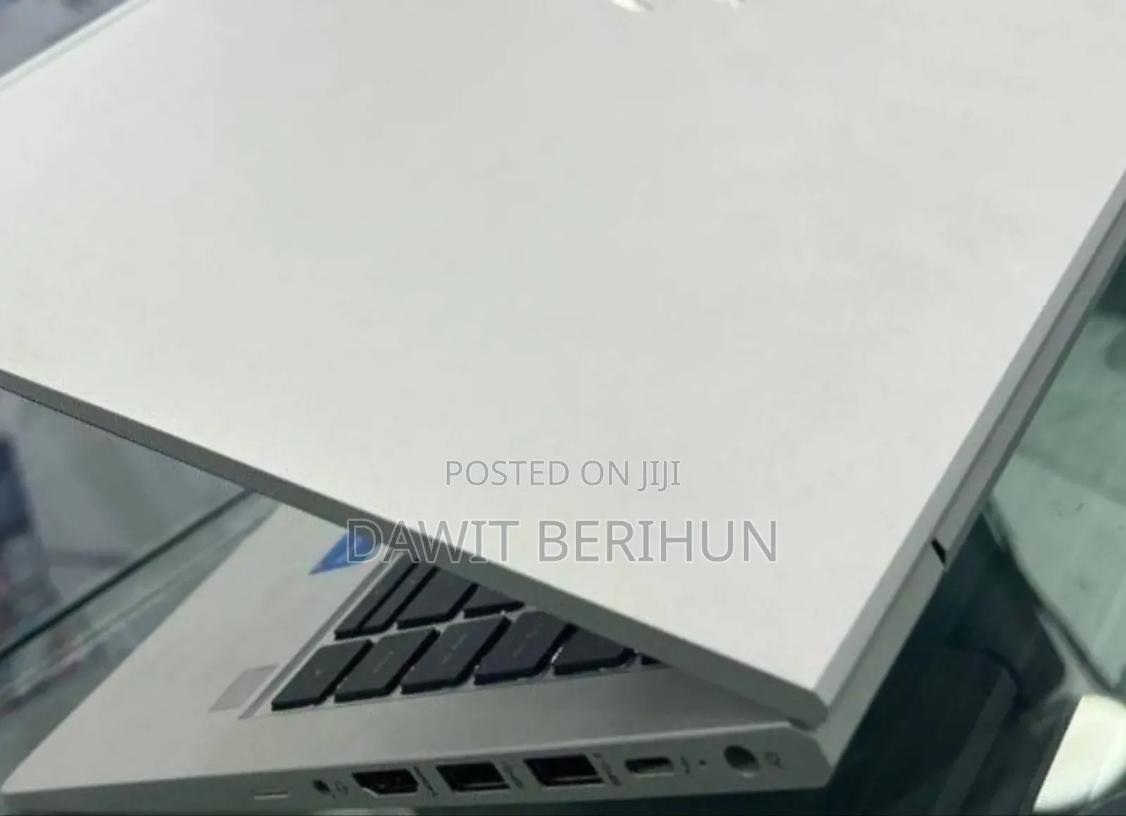 New Laptop HP EliteBook 830 G8 16GB Intel Core I7 SSD 512GB