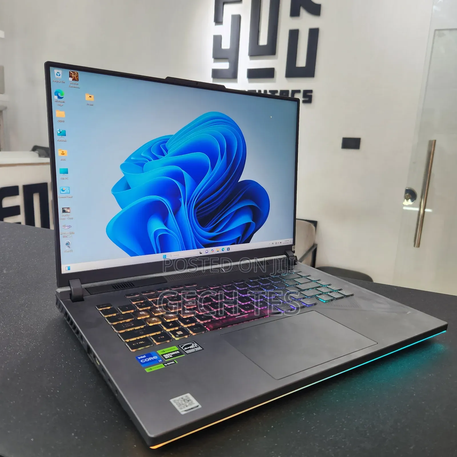 New Laptop Asus ROG Strix G16 G614 16GB Intel Core I7 SSD 1T