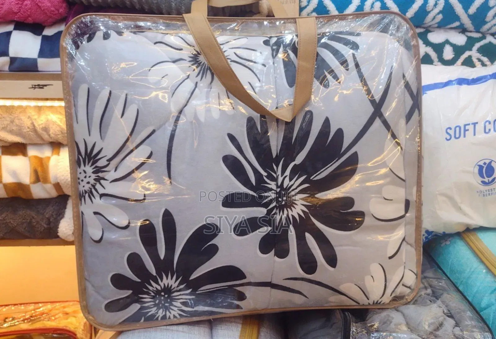 ኮምፎርት እና የአልጋ ልብስ