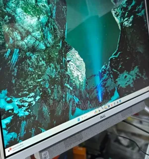 Dell Inspiron Aio (All-in-One)
27-Inch Inspiron 7