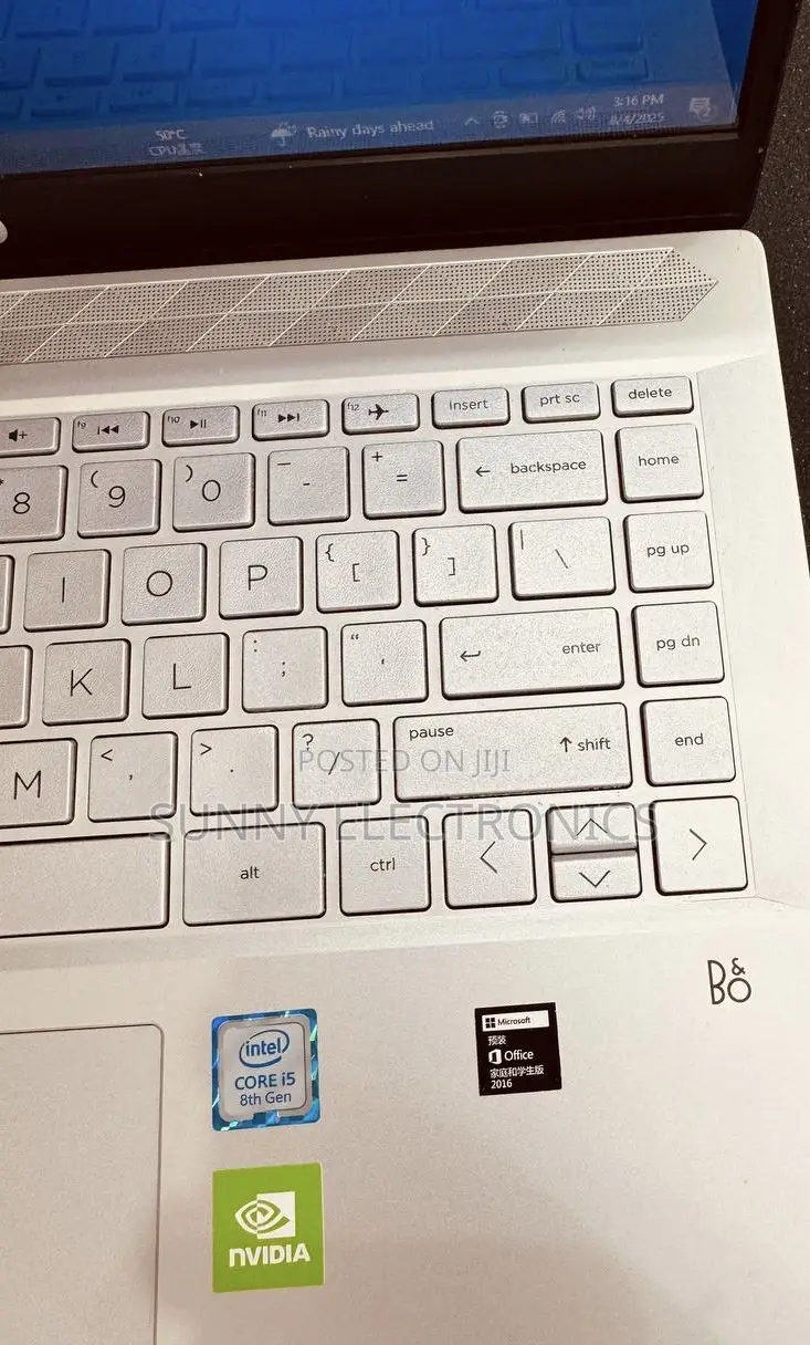 New Laptop HP Pavilion 15 8GB Intel Core I5 SSD 256GB