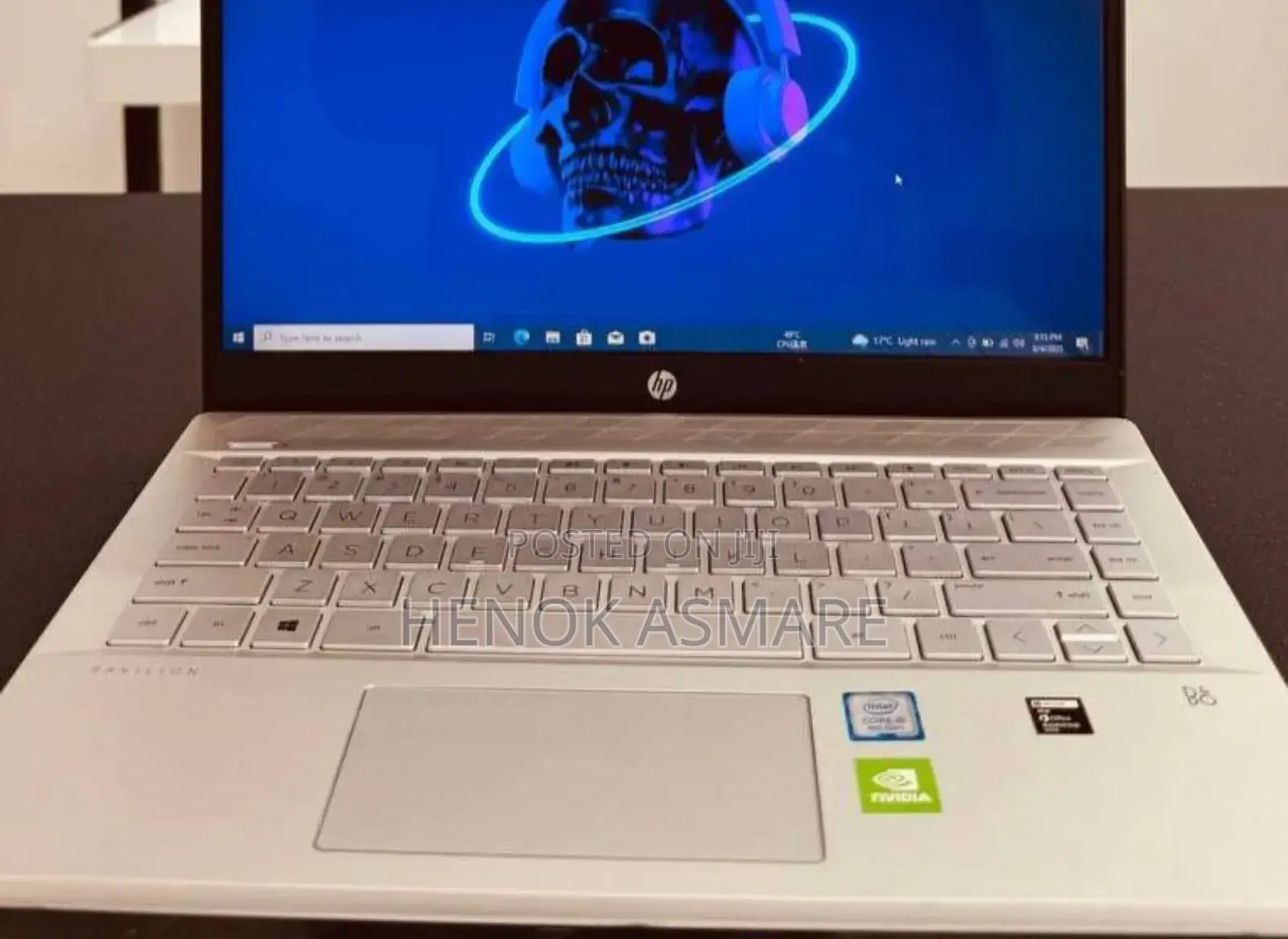 New Laptop HP Pavilion 15 8GB Intel Core i5 SSD 256GB