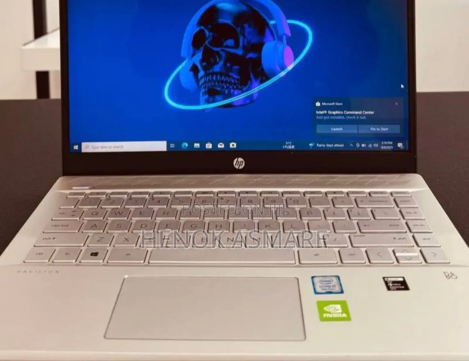 New Laptop HP Pavilion 15 8GB Intel Core i5 SSD 256GB