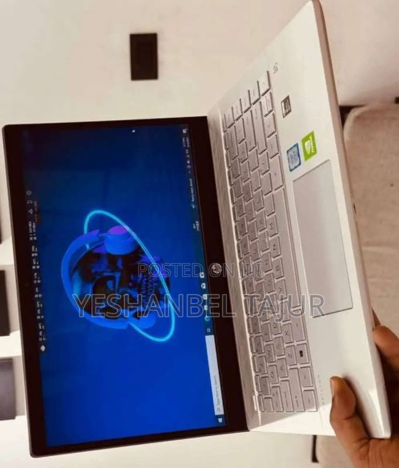 New Laptop HP Pavilion 15 8GB Intel Core I5 SSD 256GB