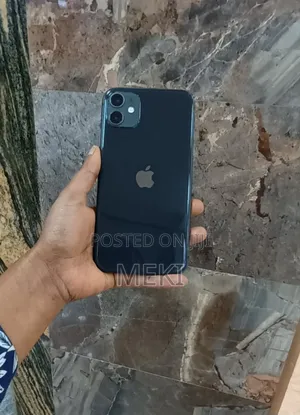 Photo - Apple iPhone 11 256 GB Black