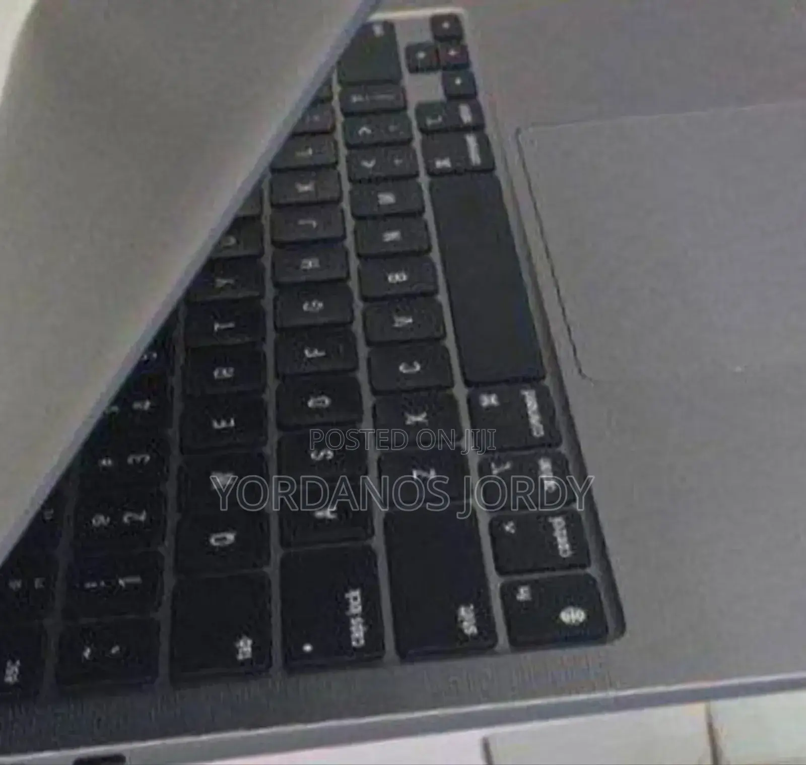 New Laptop Apple MacBook Air 2020 M1 8GB Intel Core I7 SSD 256GB